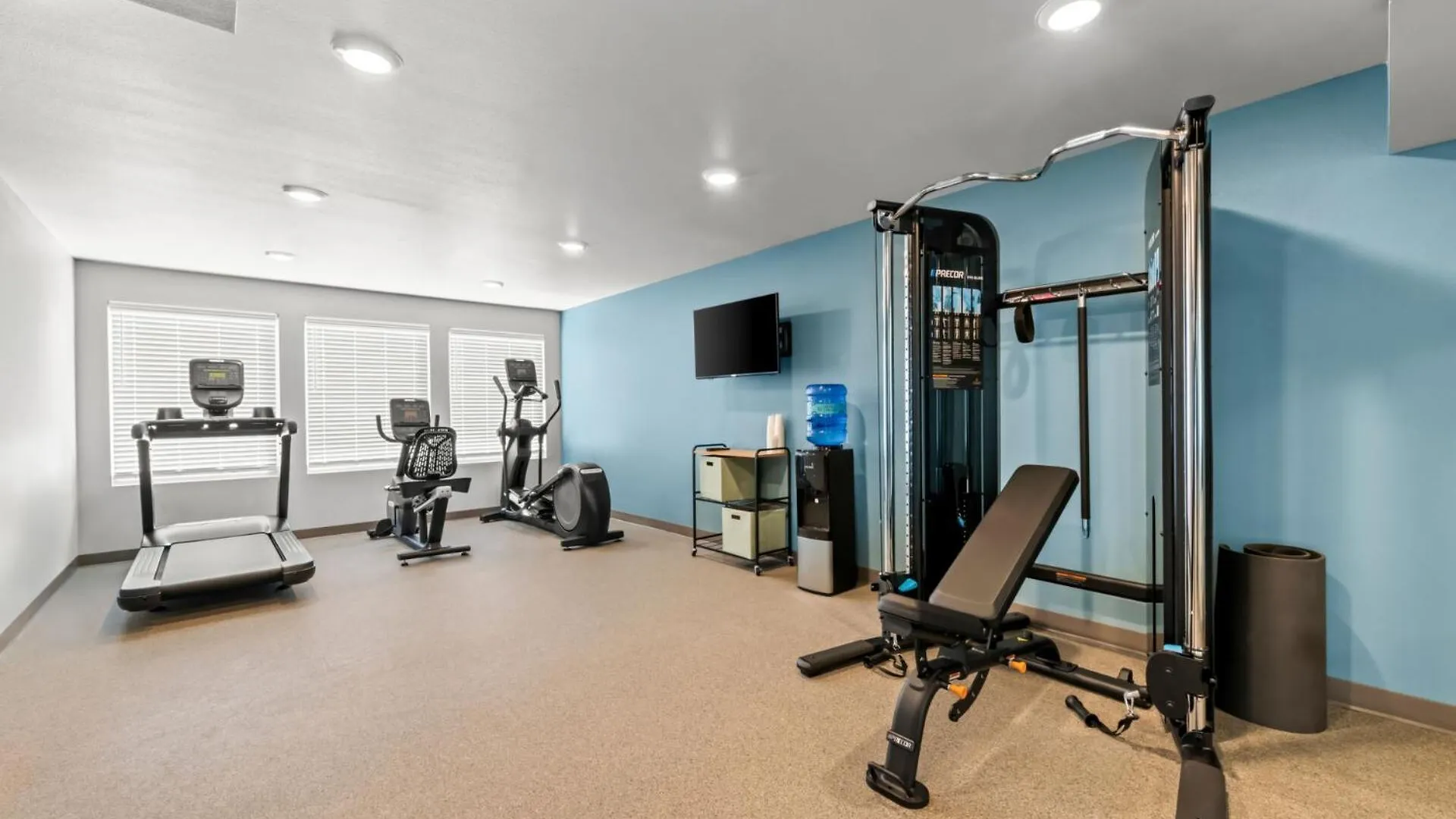 Woodspring Suites Charlotte - Arrowood Hotel